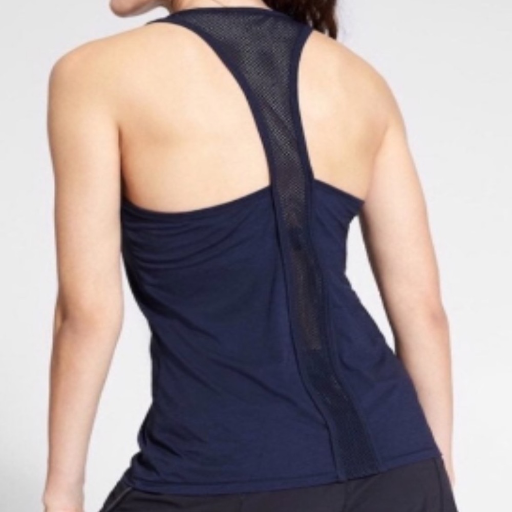 NWOT Athleta Airy Essence Mesh Tank Top - M